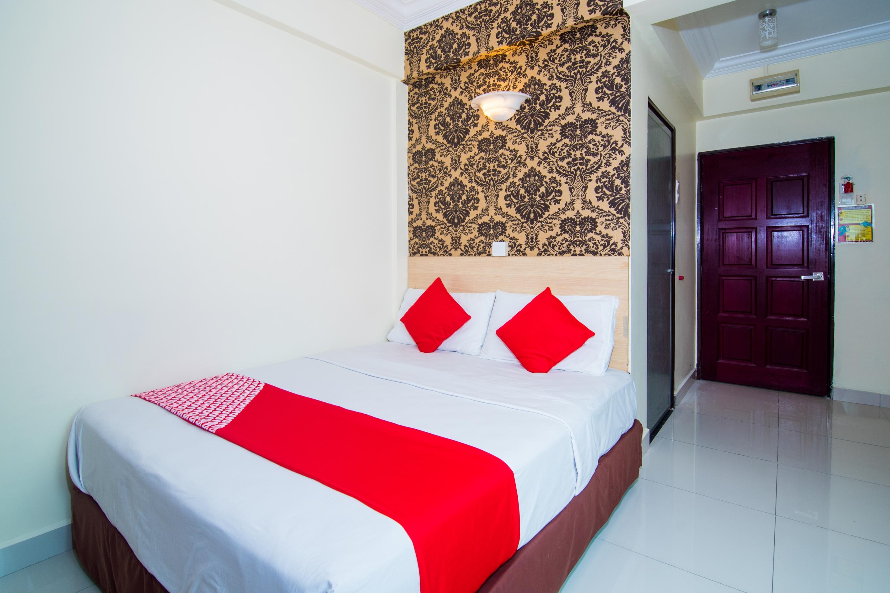 Sea Princess Hotel Teluk Bahang Exteriör bild