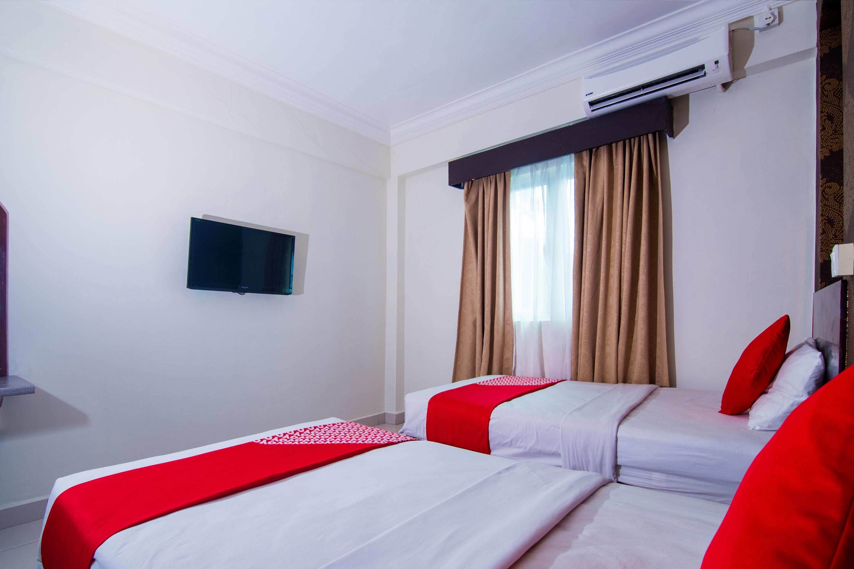 Sea Princess Hotel Teluk Bahang Exteriör bild
