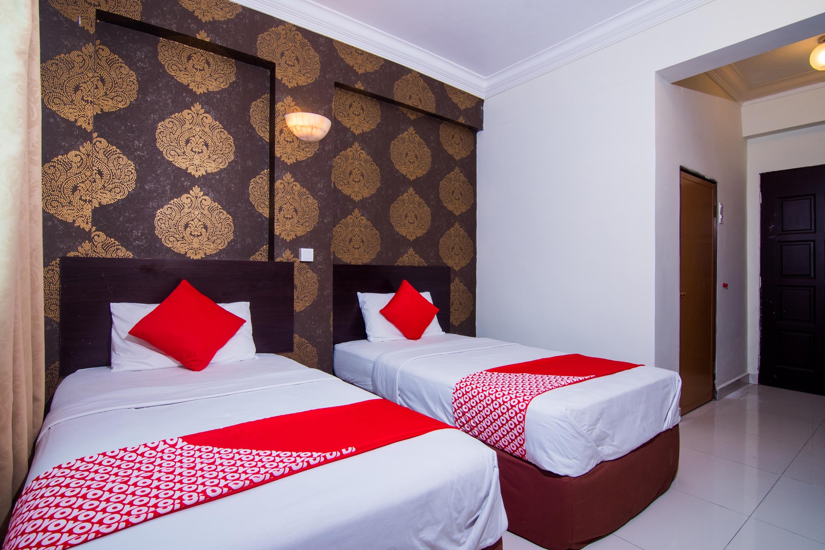 Sea Princess Hotel Teluk Bahang Exteriör bild