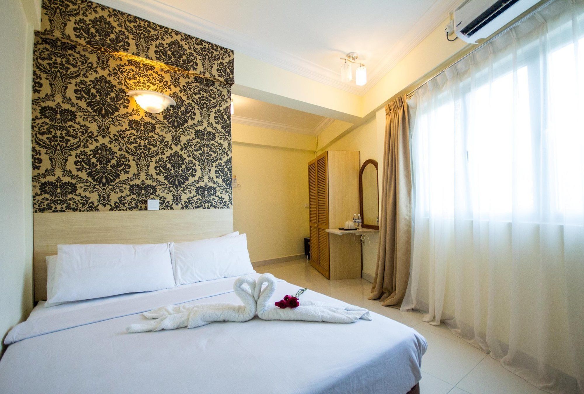 Sea Princess Hotel Teluk Bahang Exteriör bild