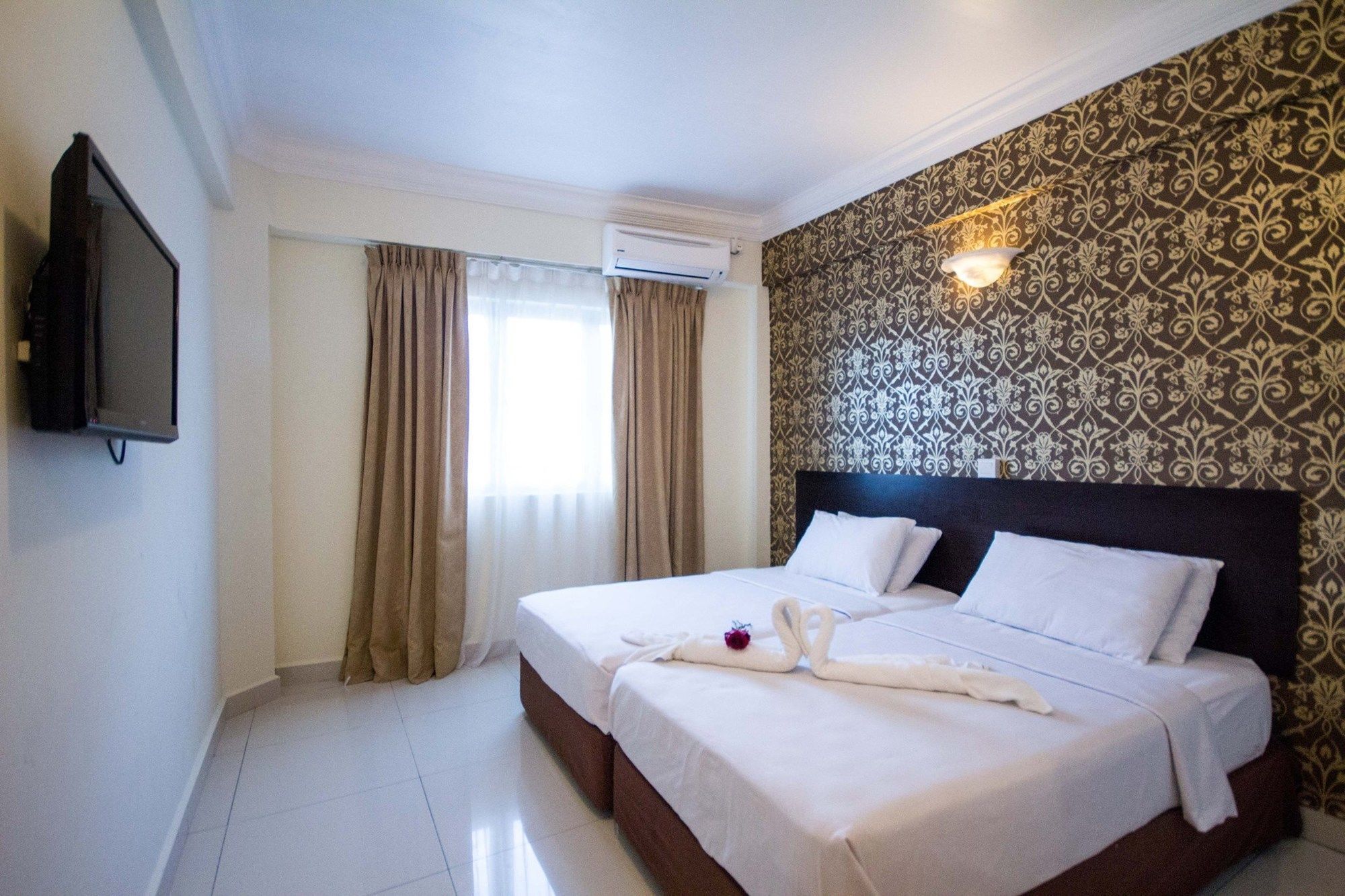 Sea Princess Hotel Teluk Bahang Exteriör bild