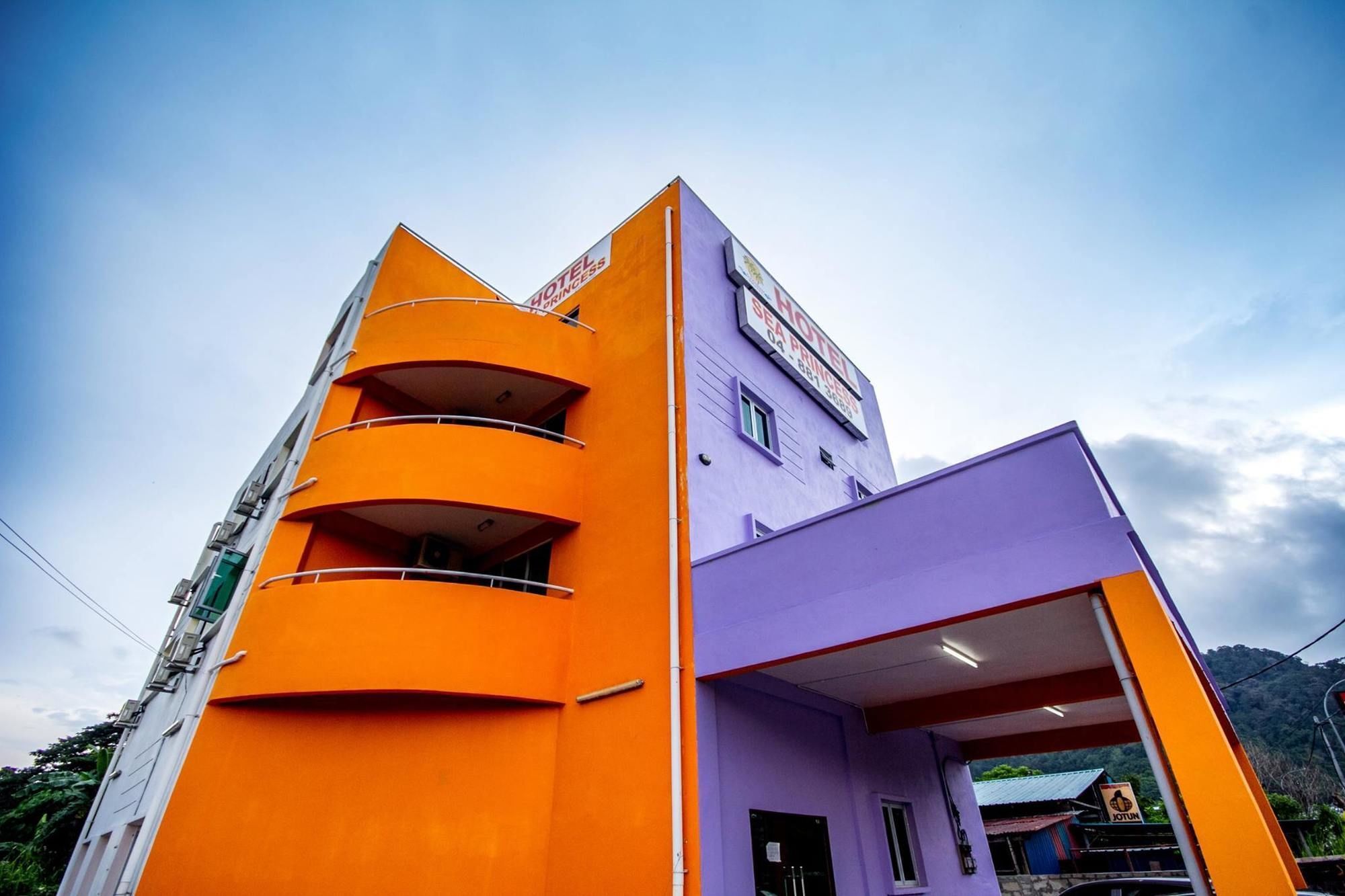 Sea Princess Hotel Teluk Bahang Exteriör bild
